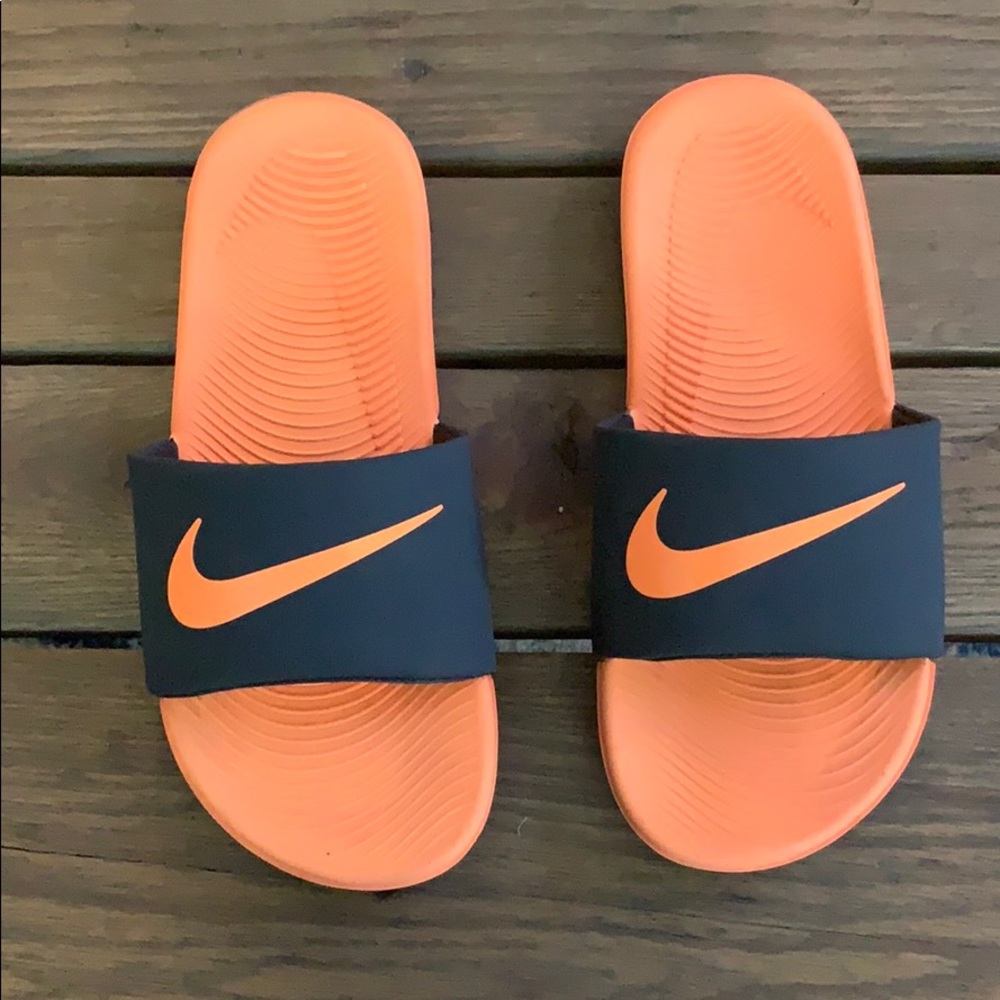 Nike 5y Sandals